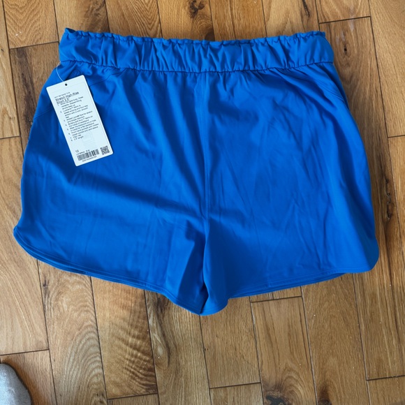 Lululemon Stretch Luxtreme High Rise Short 3.5” - Poolside NEVER WORN STILL TAG - Picture 3 of 10